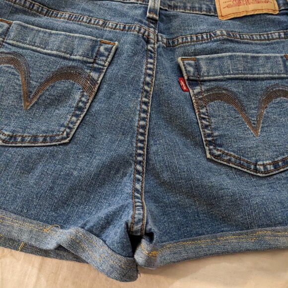 Levi s 512. shorts Size 6 - Picture 2 of 3